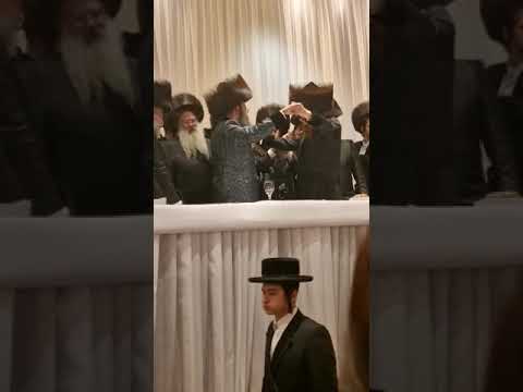 שמחת החתונה פון החתן הרב שמעון מנחם נחום פרידעמאן שליט"א בן כ"ק אדמו"ר מסאדיגורא זצ"ל חלק ב