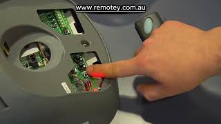 Gliderol TM305c Garage Door Remote Control Tune In Instructions.
