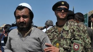 U.S. 'pauses' Afghan detainee transfer