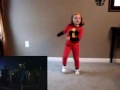 4 year old dancing to Michael Jackson Thriller ( picture in picture )