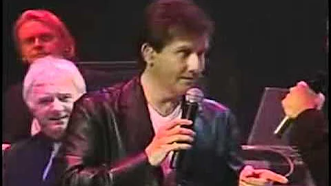 Daniel O' Donnell and Cliff Richard - Travelling Light