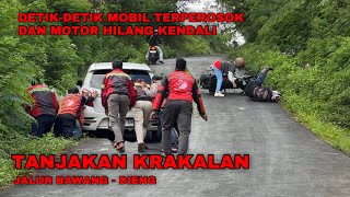 Detik-detik mobil terperosok dan motor hilang kendali di tanjakan krakalan @krakalanofficial 