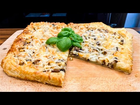 Пирог из слоёного теста с грибами и сыром. Вкусно и просто! Готовим вместе! Вот это Кухня!