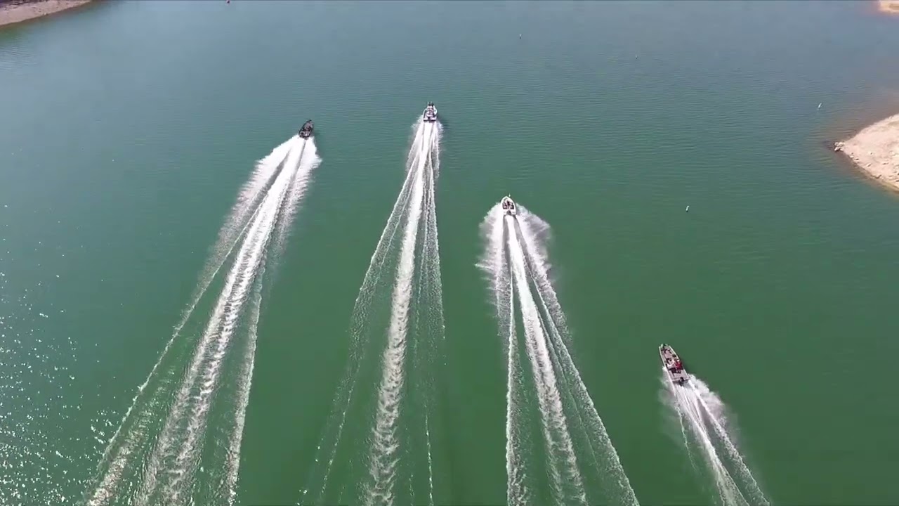 HAYNIE 21 SUPER CAT beats phoenix bass boat out of the hole for about 100yds