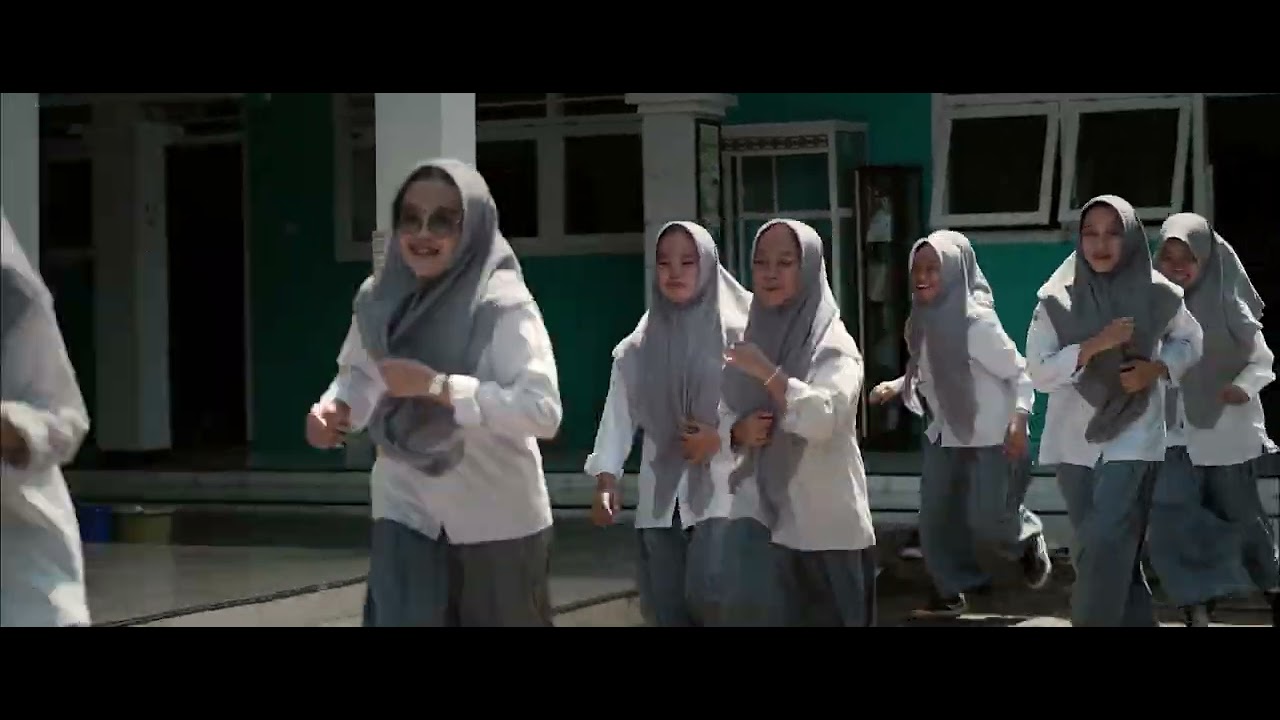 KELULUSAN MAU AL AZHAR DAN SMP AL AZHAR   PPM AL AZHAR MUNCAR