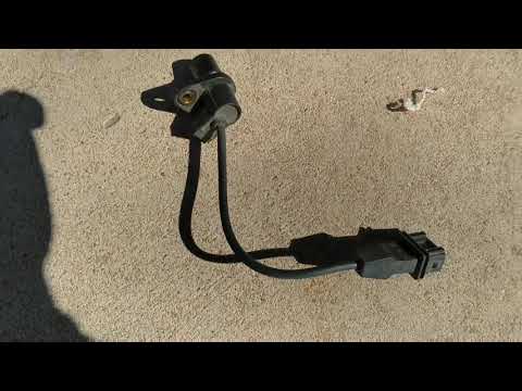 2005 Hyundai Tucson 2.7 crankshaft position sensor replacement part 1