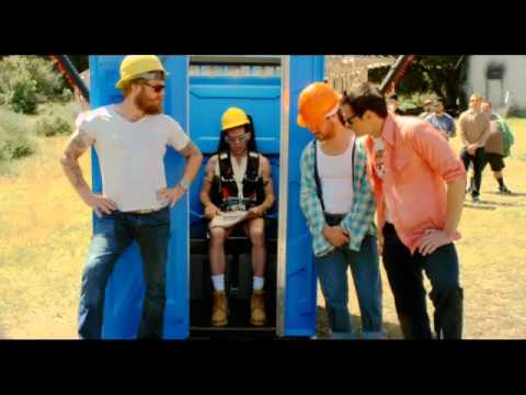 Trailer Oficial Jackass 3D en Español