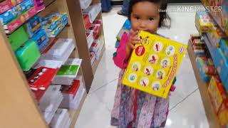 Jalan jalan di toko buku Ringan Tulungagung
