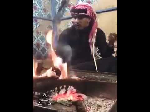 قصيده هذا قبل لا يقابل حنس والقصيدة الثانيه بعد ماشافه العم حنس ههههههه