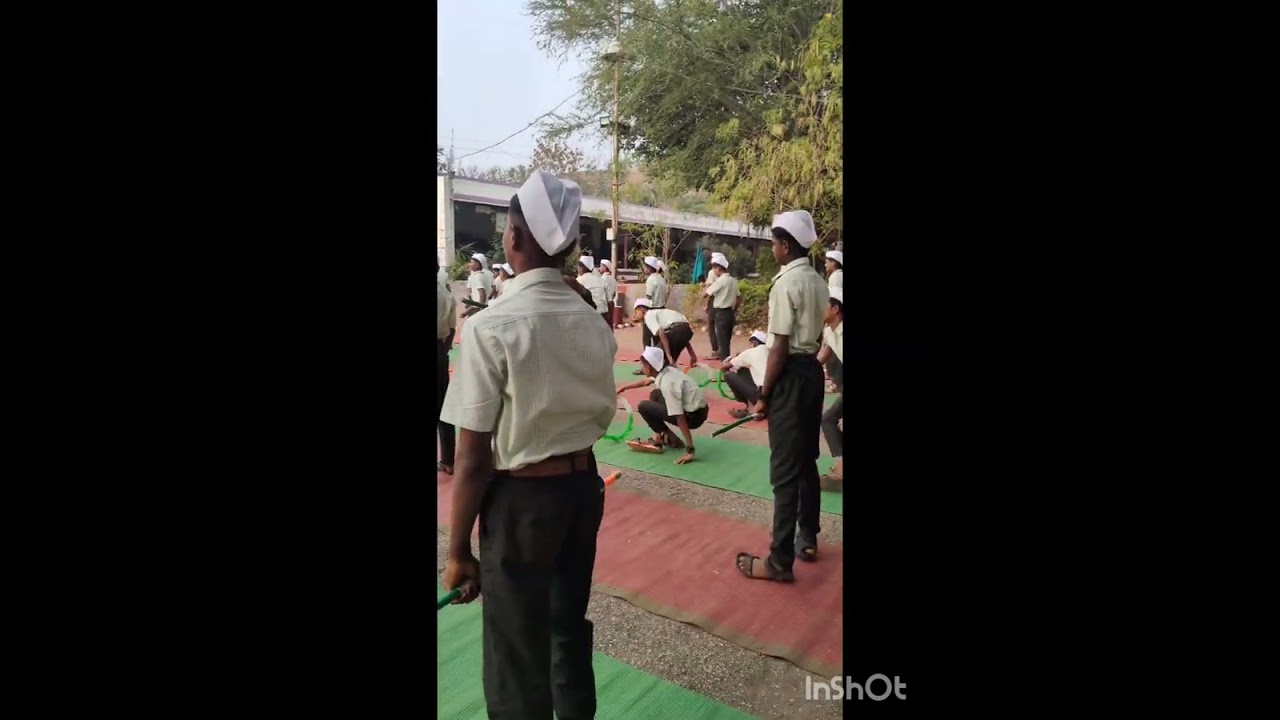 सहकार महर्षी भाऊसाहेब थोरात विद्यालय डिग्रस २६ जानेवारी कवायत संचालन