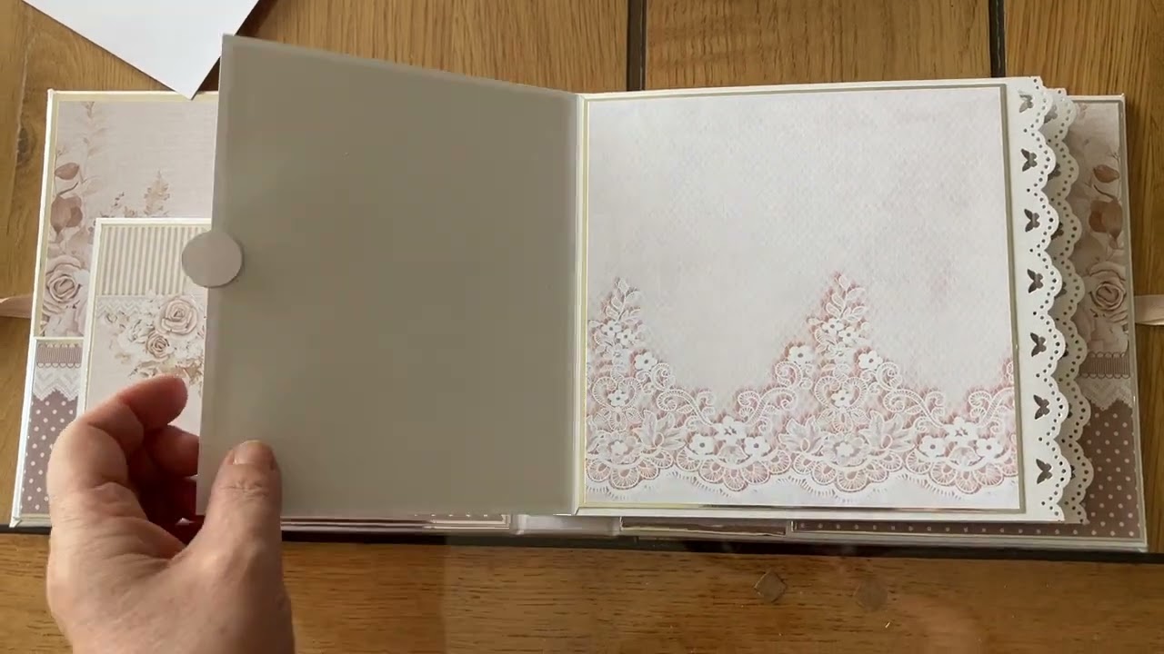 Album « Mon premier album ».