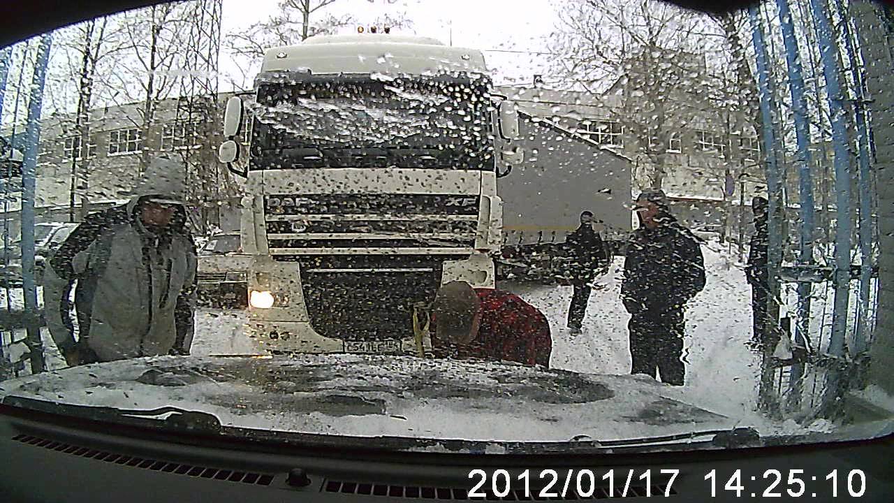 Субару тянет фуру