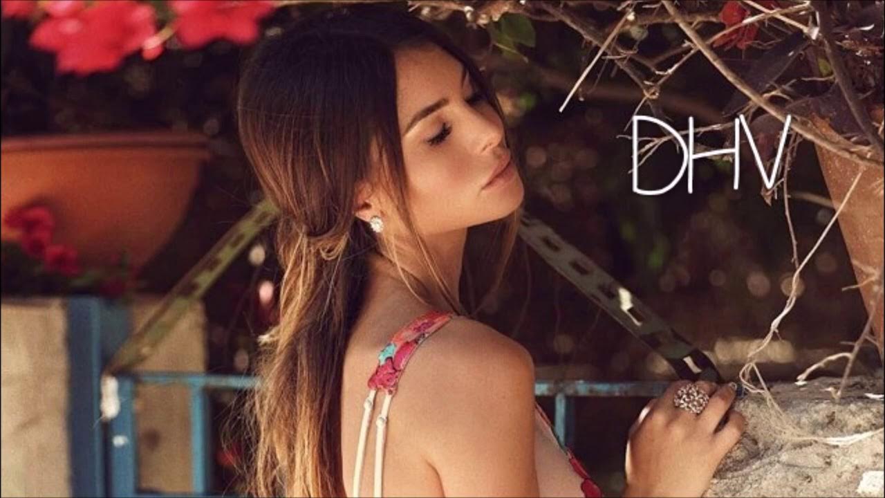 Deep house vibes