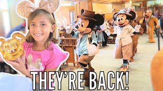 DISNEY CHARACTERS ARE BACK / FINALLY GETTING CLOSE TO MICKEY MOUSE | DISNEYLAND Final Day
