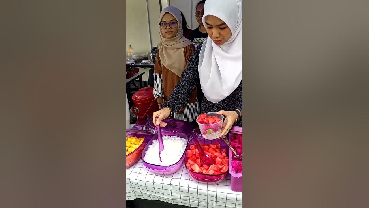 Wow.. Cocktail Buah Viral di MSU College hari ini Wow.. Cocktail Buah Viral di MSU College hari ini