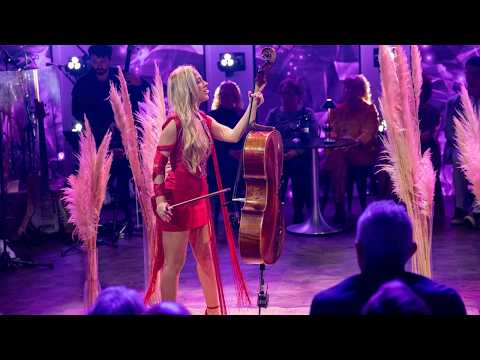 Ariann and her CELLO at NOCHE DE TAIFAS 2026 “More Woman Than Princess” 🎻🔥