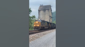 Coal train STRUGGLES uphill! #Shorts #Trains