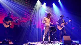 Home is such a lonely place (acoustic) - Blink 182 Las Vegas residency 1st night  May 26th, 2018