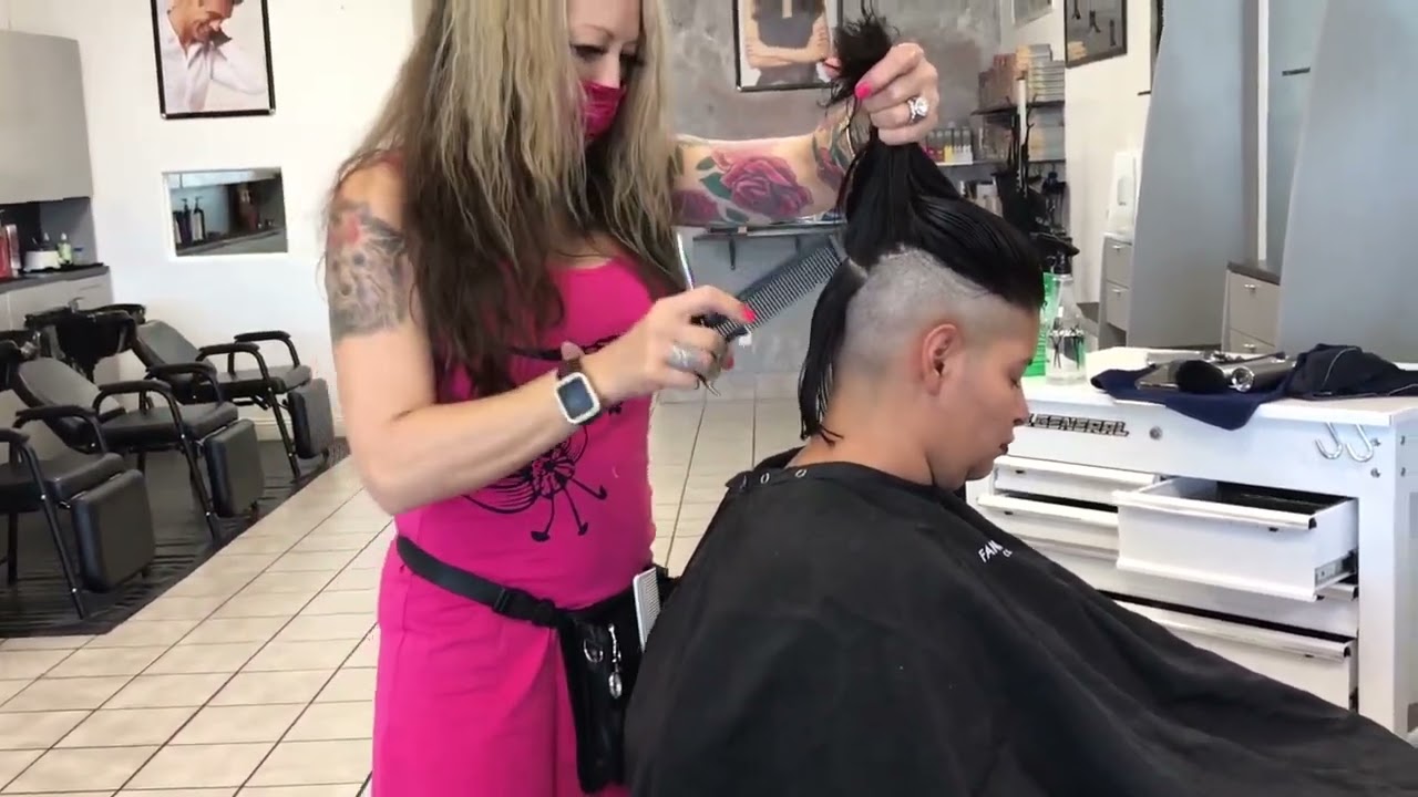 Vanessa LV: Long Hair to Cute Undercut Bob (YTO Mini)