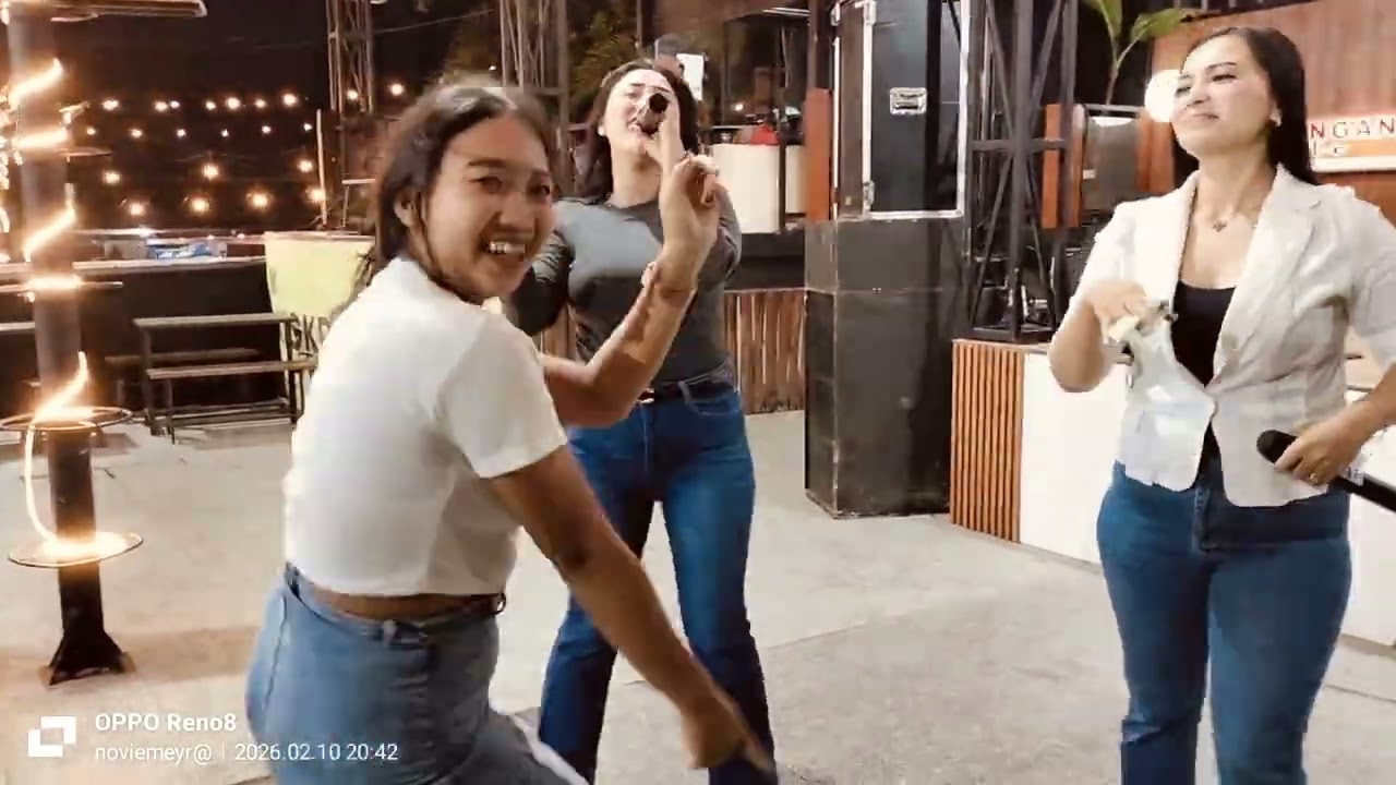 Angkringan teh ita novie meyra Nl