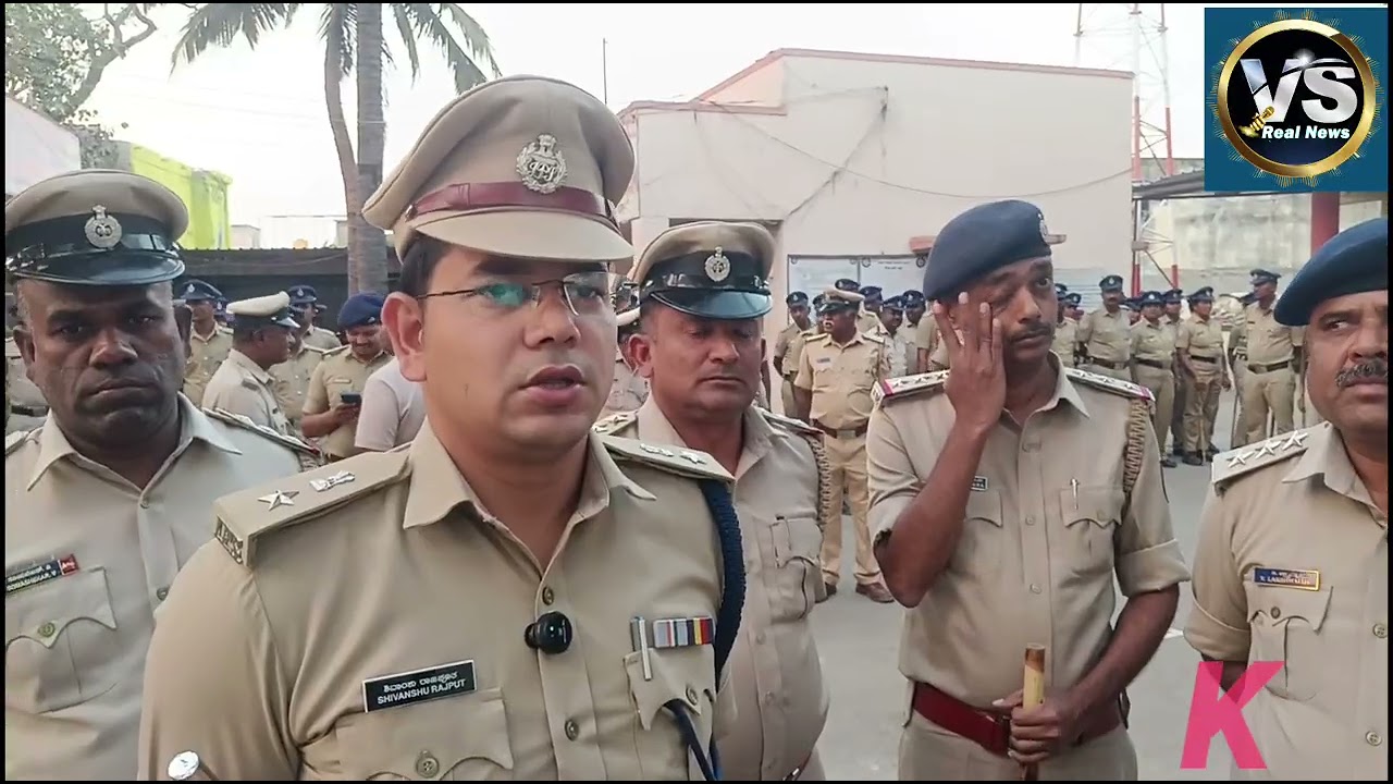 KGF DISTRICT POLICE ROOT MARCH TODAY IN ROBERSONPET IMPORTANT ROADS IN THE PRESENCE OF SP AND DSP 