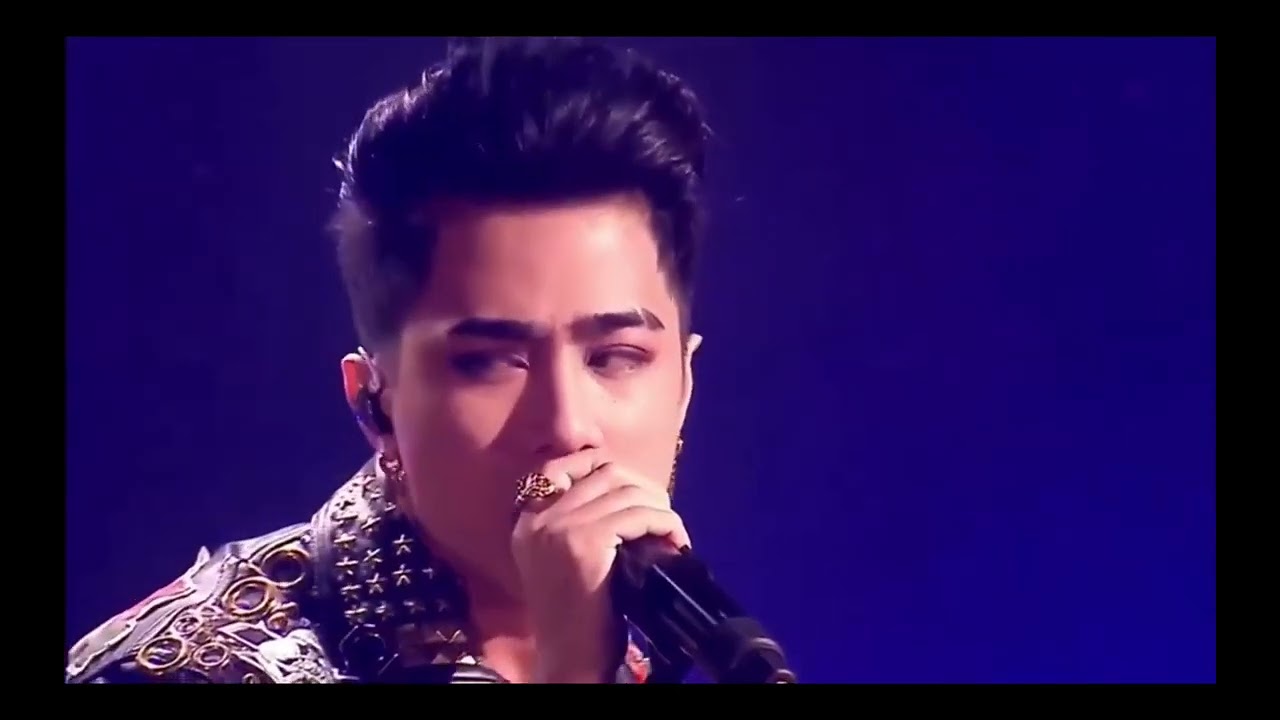 Josh cullen of sb19 cover 'drag me down'. 