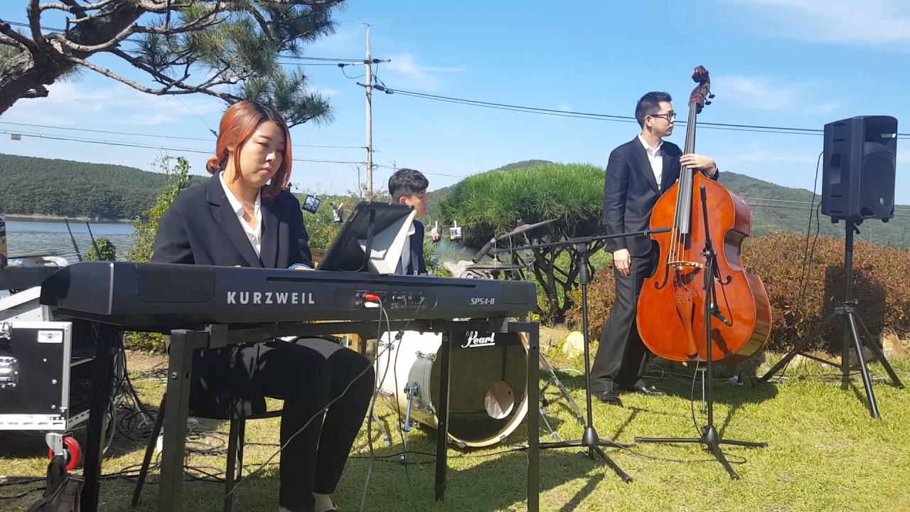 Alice in Wonderland - EMW