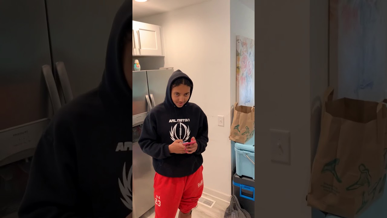 Пейдж и Аззи пьют иммуностимулятор Buried Treasure... это ОТВРАТИТЕЛЬНО!!!