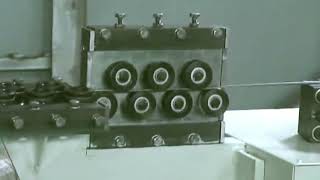 Zigzag spring making machine