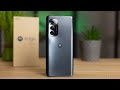  Motorola Edge. 