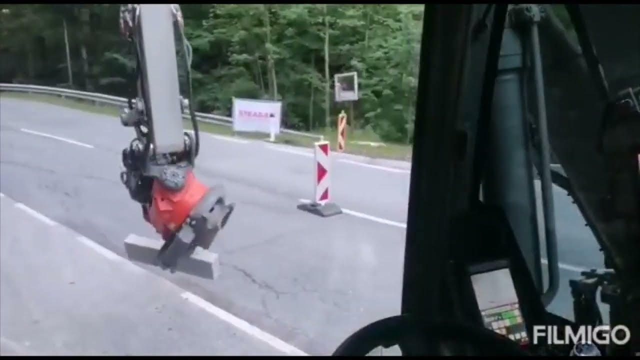 NOX Tiltrotator in Action with multiple useful Excavator attachments