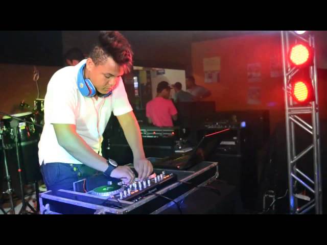 DJ Gaspar Fera  Show no Haras Disparo class=