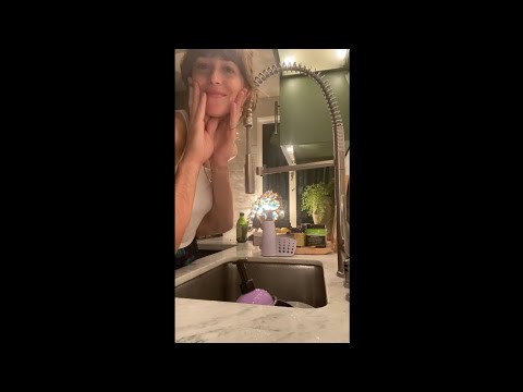 Dakota Johnson -