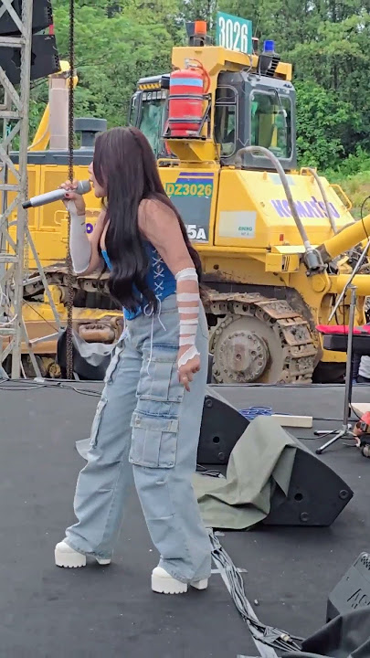 Sinta gisul goyang hot