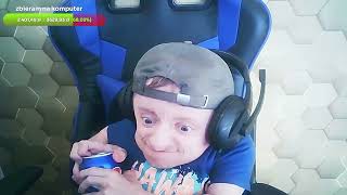 Mikro Cypek Otwiera Pepsi