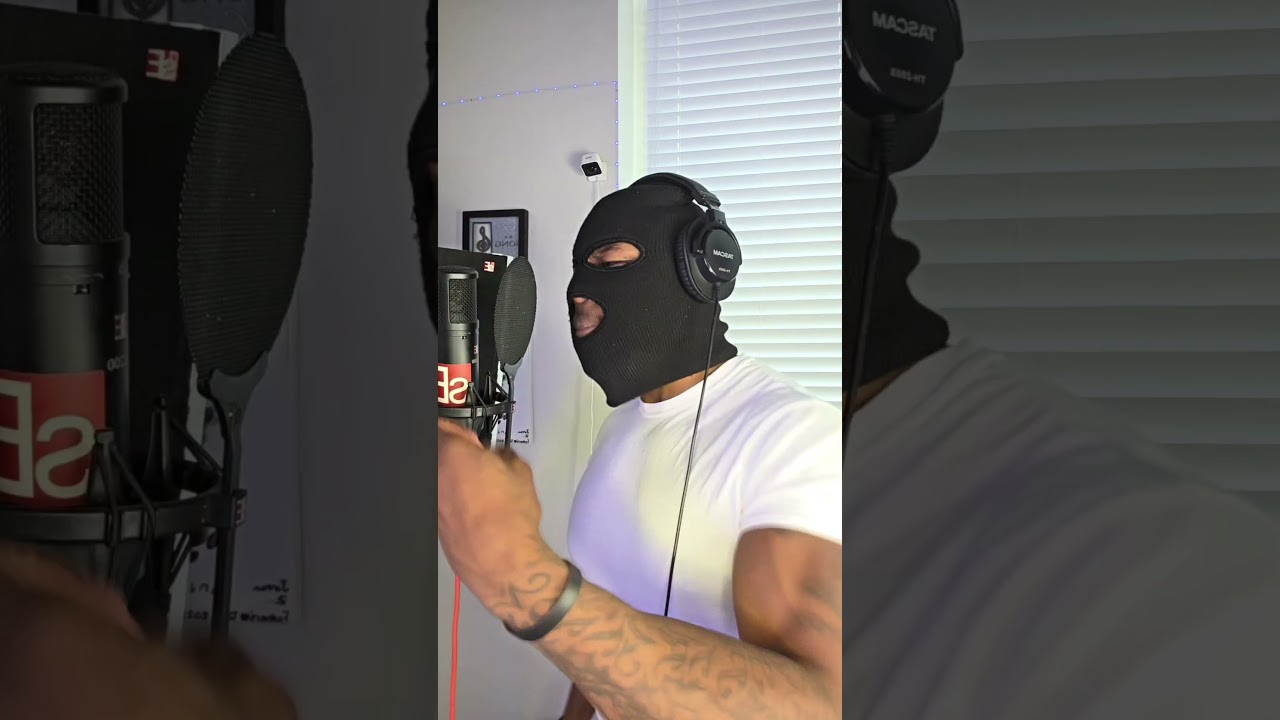 Ryze Hendricks - These lyrics did not match the beat part 55 auf YouTube ansehen Ryze Hendricks - These lyrics did not match the beat part 55 auf YouTube ansehen