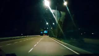 pemandangan jalan raya Johor baharu/Malaysia di malam hari👍