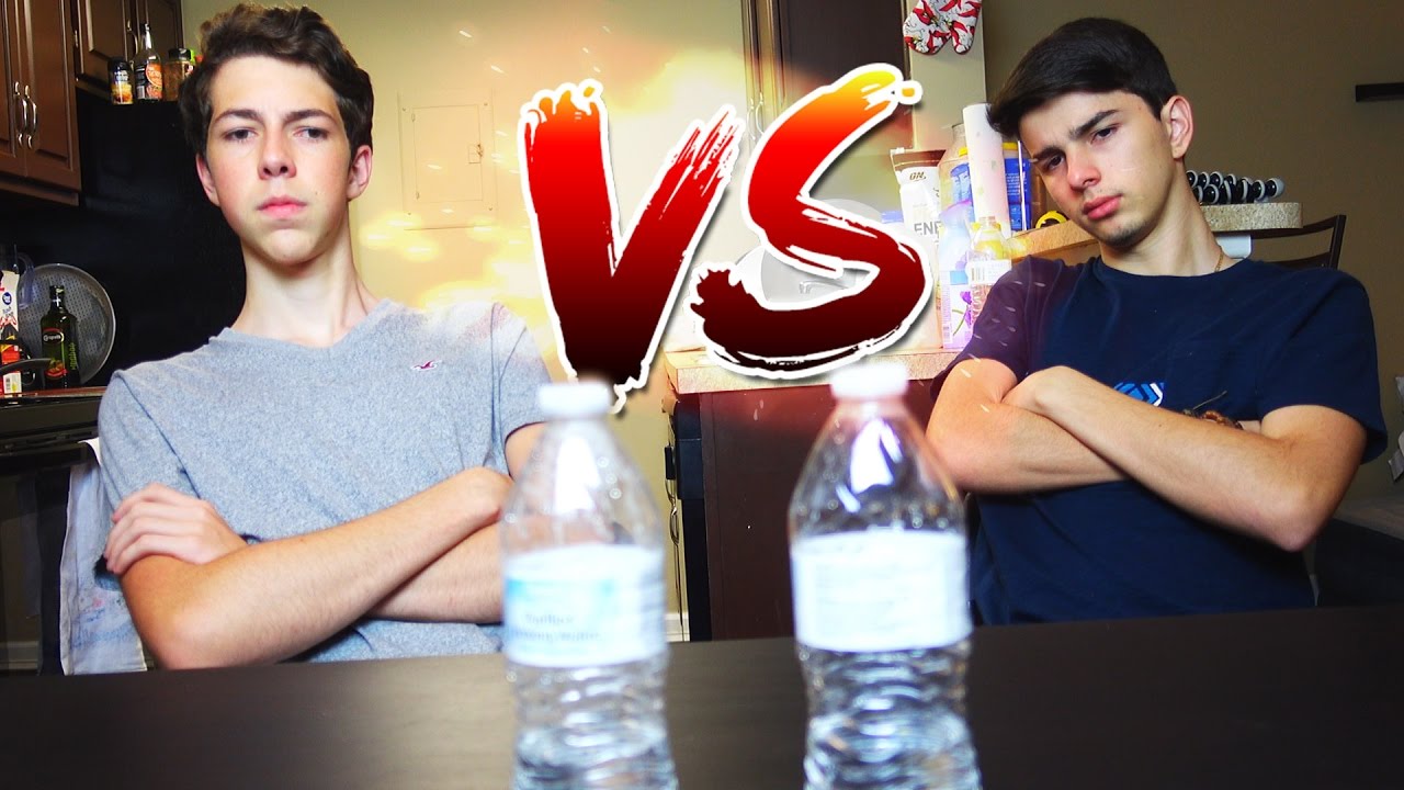 igol s DUELO DE VIRAR A GARRAFA (Water Bottle Flip) ‹ Neagle ›