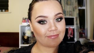 Wearable Smokey Eyes