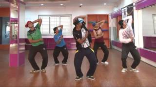 Tu mere agal bagal funny dance