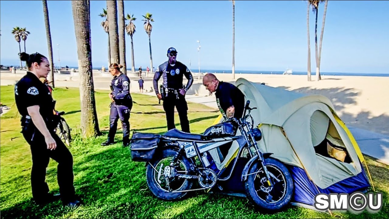 𝗟𝗔𝗣𝗗 𝗦𝗧𝗘𝗣𝗦 𝗜𝗡: Tent and E-Bike Removed from Venice Beach Skate Dance Plaza in Homeless Sweep
