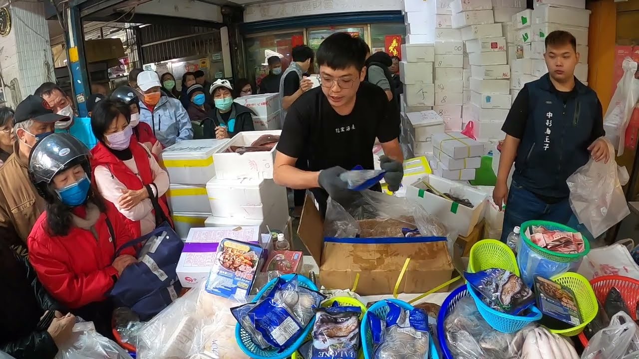 又來個500箱爆滿買氣滿滿滿 #中彰海王子 #土城 #海鮮叫賣 #海鮮拍賣