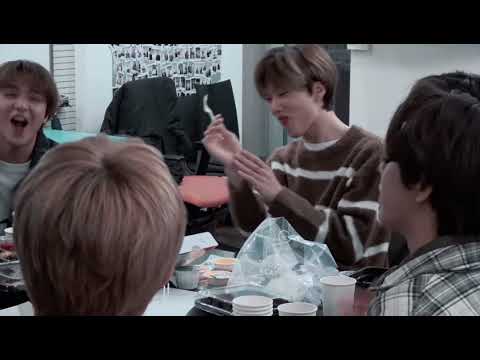 [NCT 런쥔/마크] 둘의 첫 마디