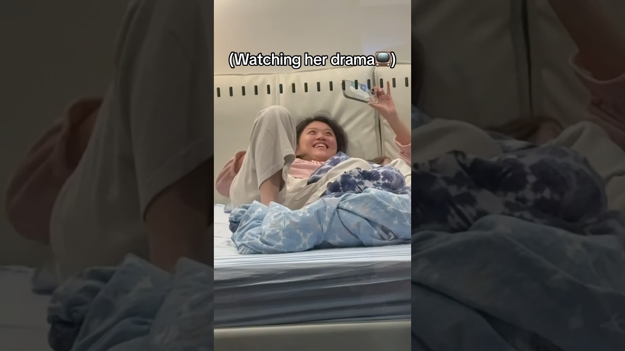 Она больна 🤢, но… 😛 