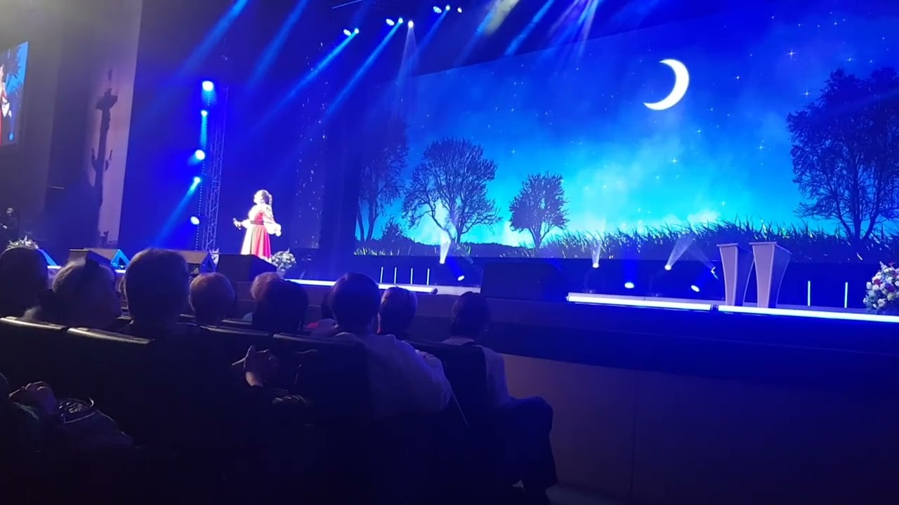 Марина Девятова.