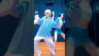 BTS V with New Jeans 'Hype boy' dance challenge #bts  #newjeans  #shorts  #youtubeshorts   #trending