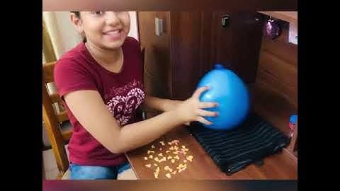 easy science experiment to do at home for kids | static electricity | experiment-4  #shorts #science