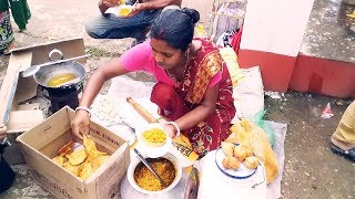 Street Foods of India,Border Bazar Bangladesh || রাস্তার ধারে কিভাবে ভারতের লুচি বিক্রি করে দেখুন screenshot 3