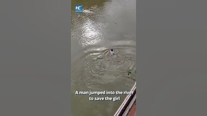 Man jumps into river to save drowning girl in S China