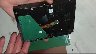 CHEAP 8TB Drive - How To Deshell - Removing a Seagate Backup Hub Enclosure